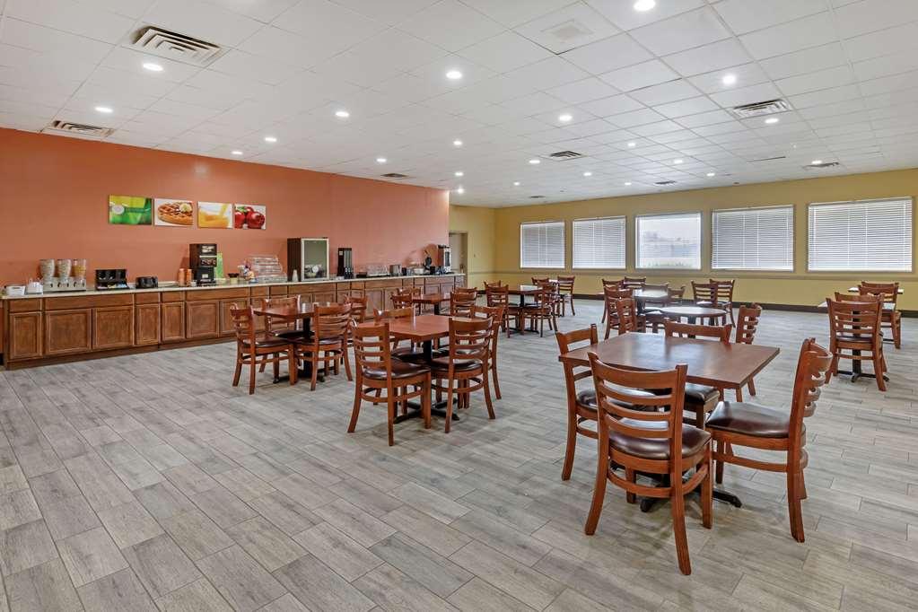 Suburban Studios Gainesville Restaurant foto